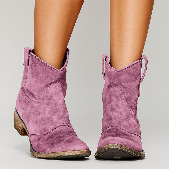 Carlotta – timeless ankle boots