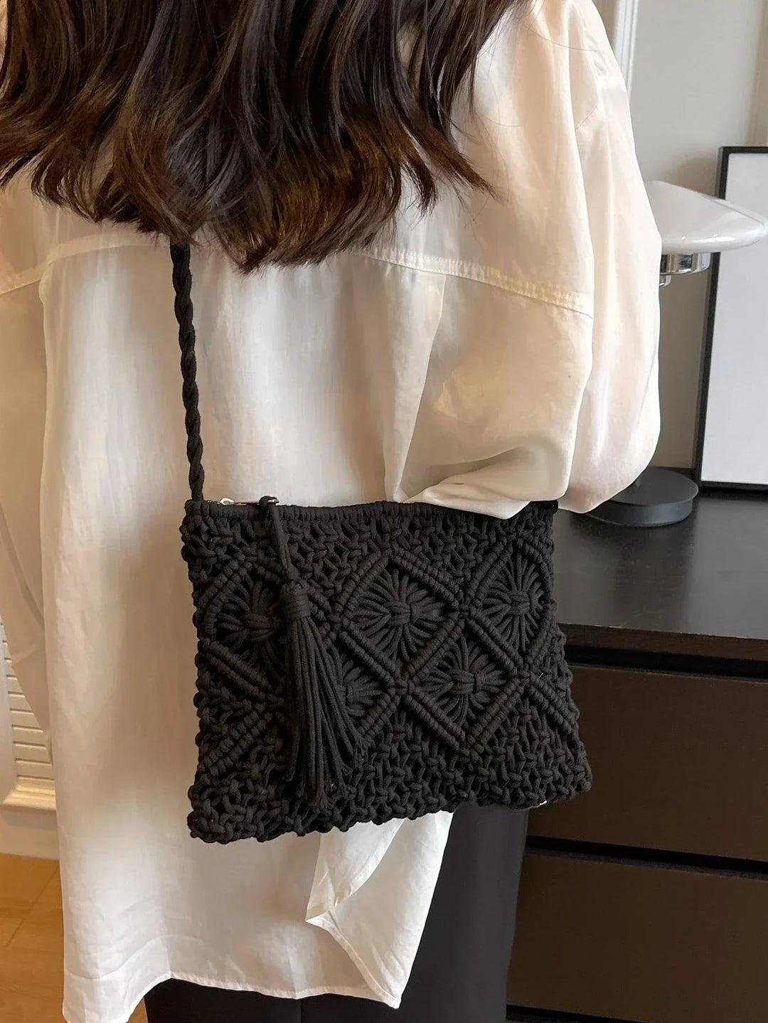 Weava – Stylish Woven Shoulder Bag