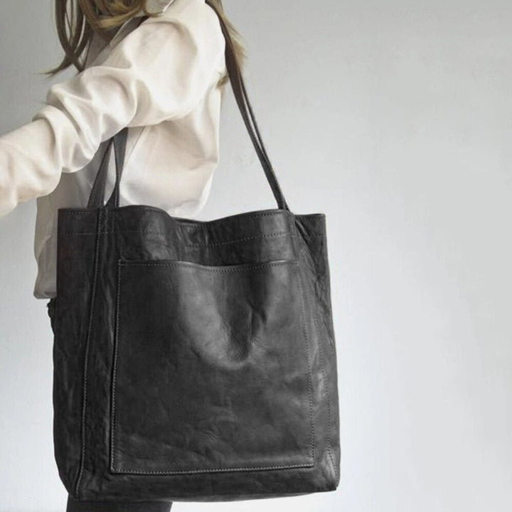Emma & Lilly | Elegant leather bag with style