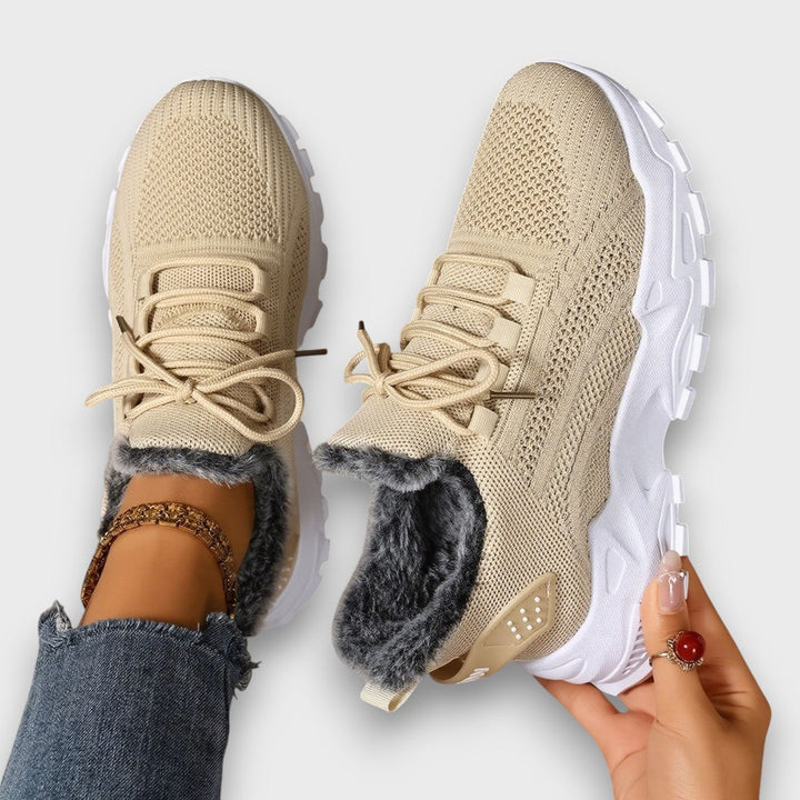 Betty – Cozy Lace-Up Winter Sneakers