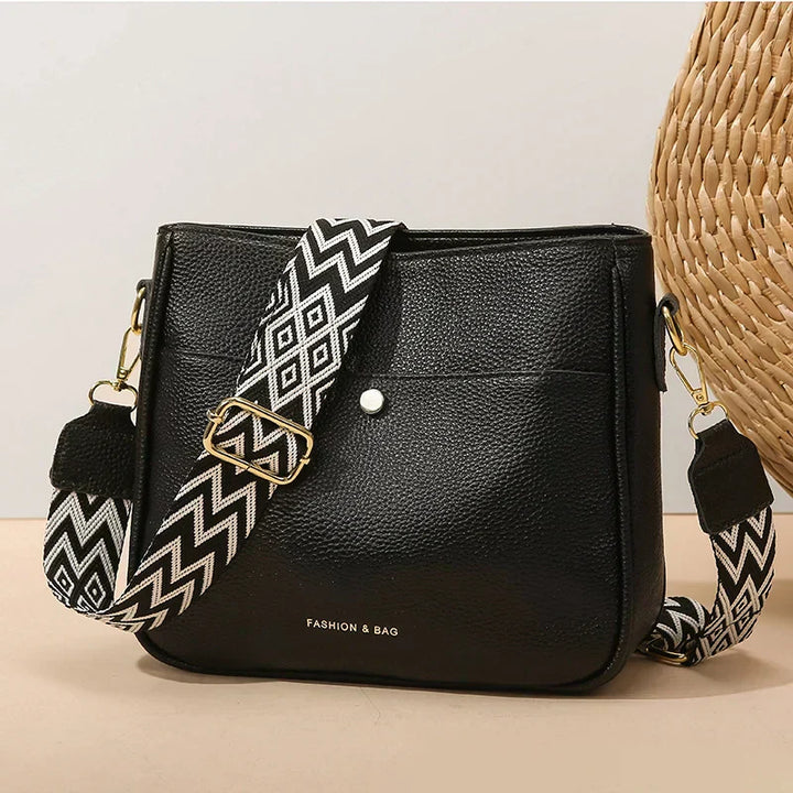 Juliet | Finely Stitched Leather Shoulder Bag